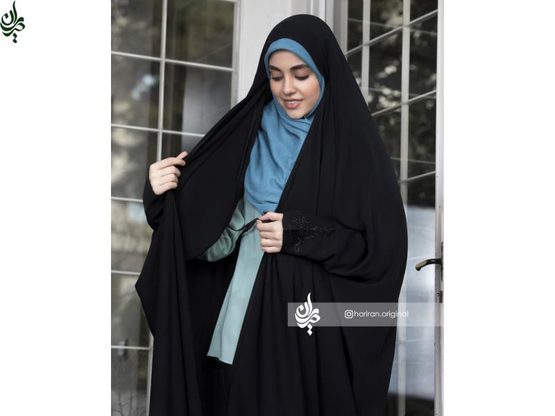 قیمت چادر مشکی در مشهد | با تخفیف ویژه در حراجی حریران از طراحی پارچه تا لباس