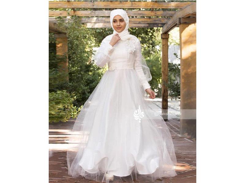 لباس مجلسی زنانه برای عروسی | تا 50 % تخفیف در حراجی حریران از طراحی پارچه تا لباس