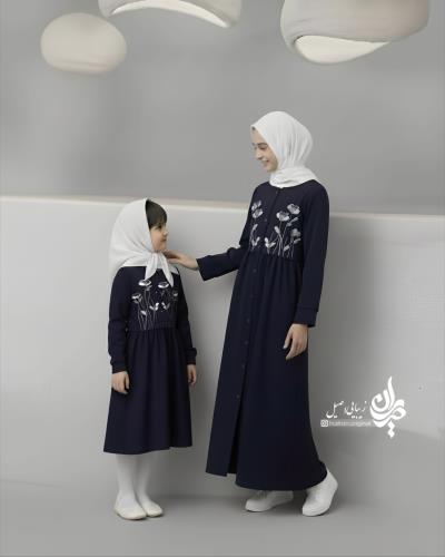 چند شاخه گل نوجوان