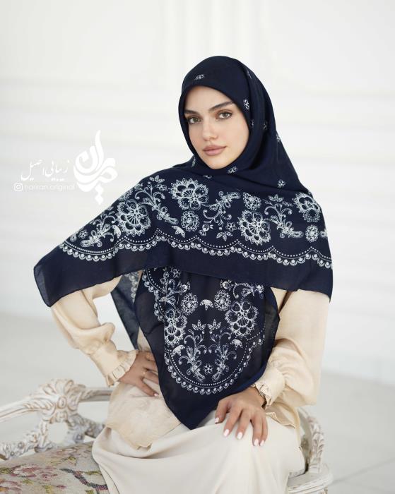 روسری اصیلا