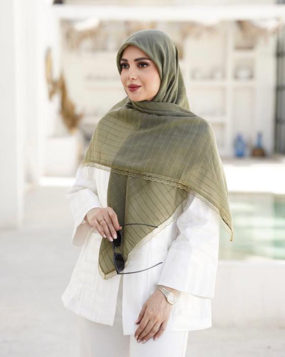 روسری دور دانتل