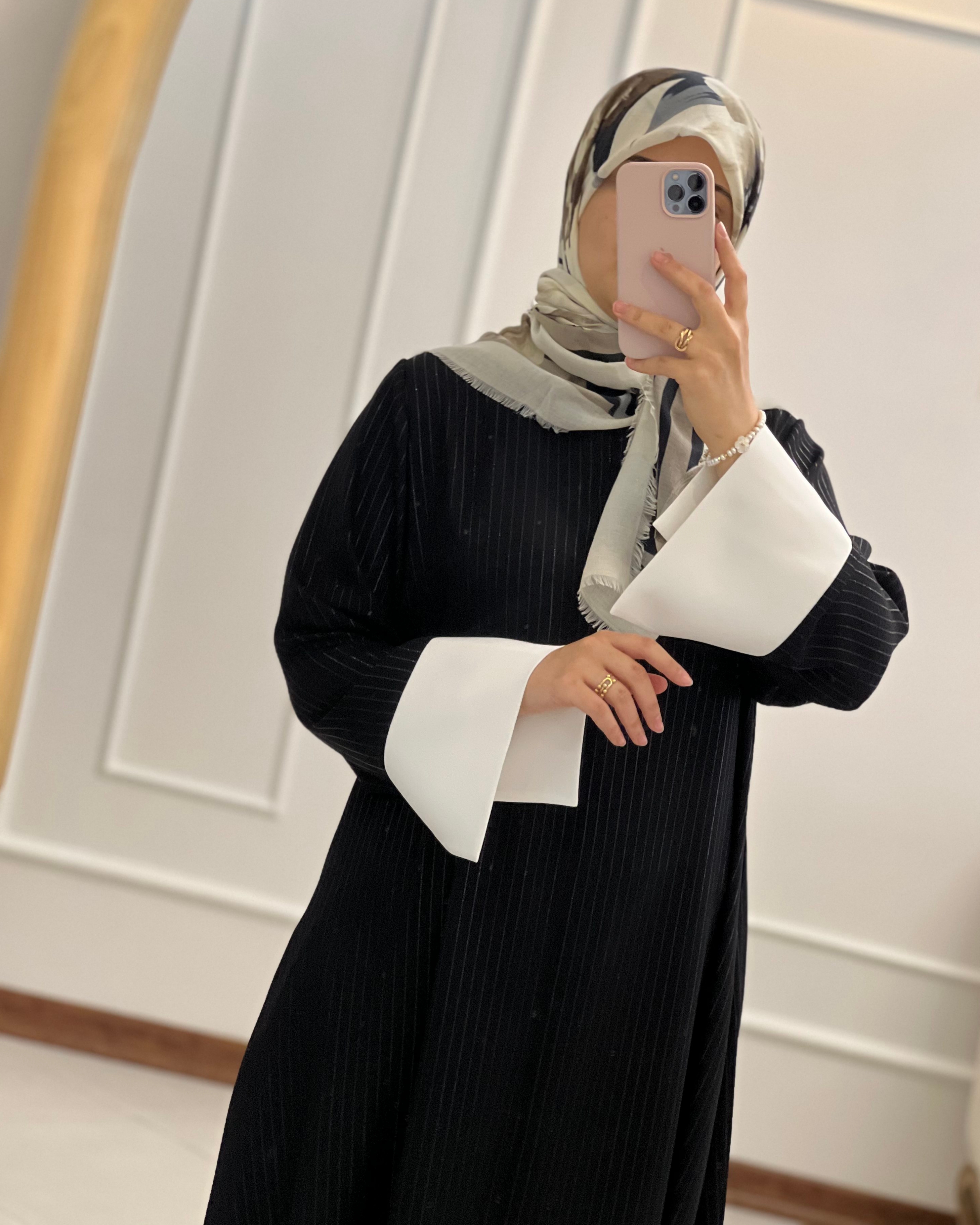 عبا دیپلماتیک