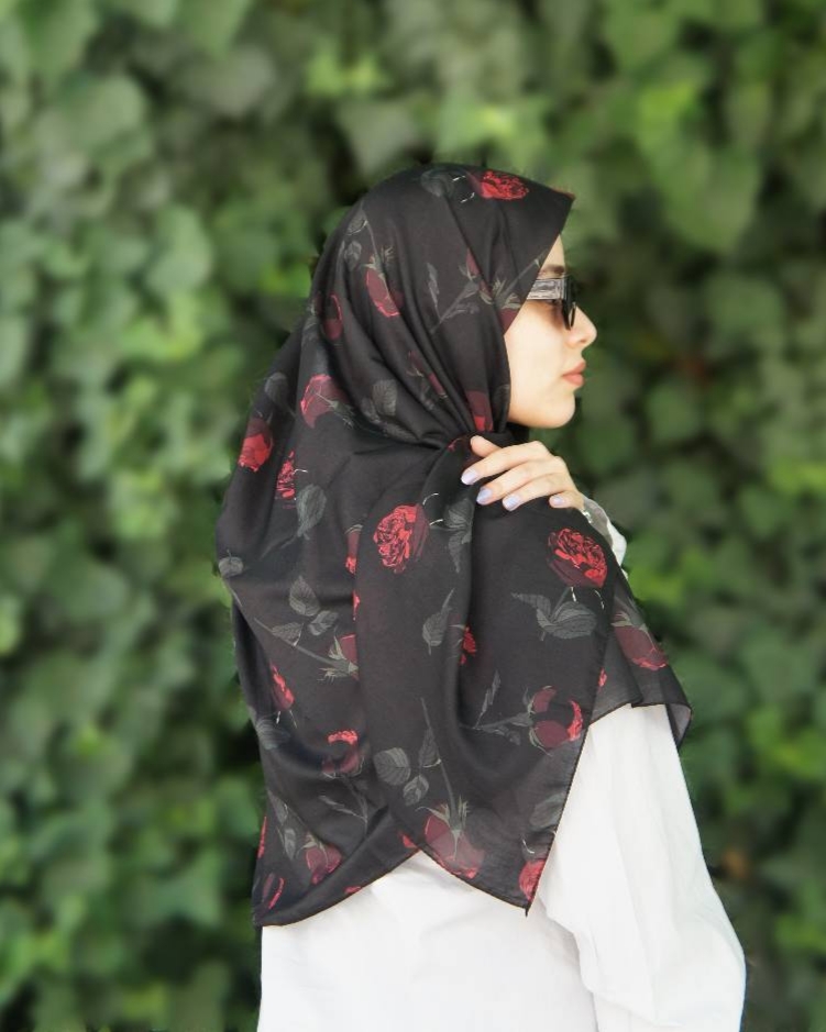روسری روزان