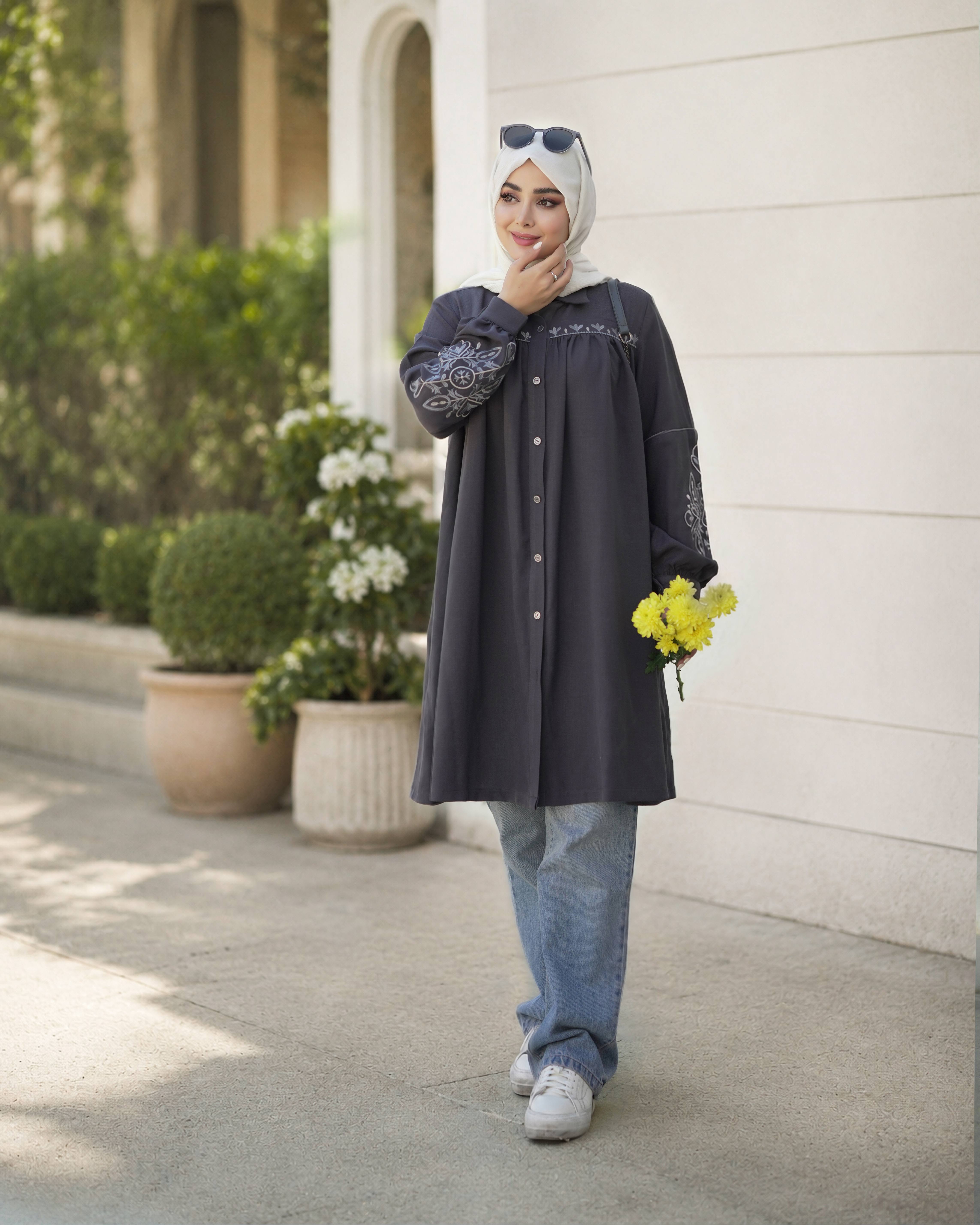 مانتو جانان